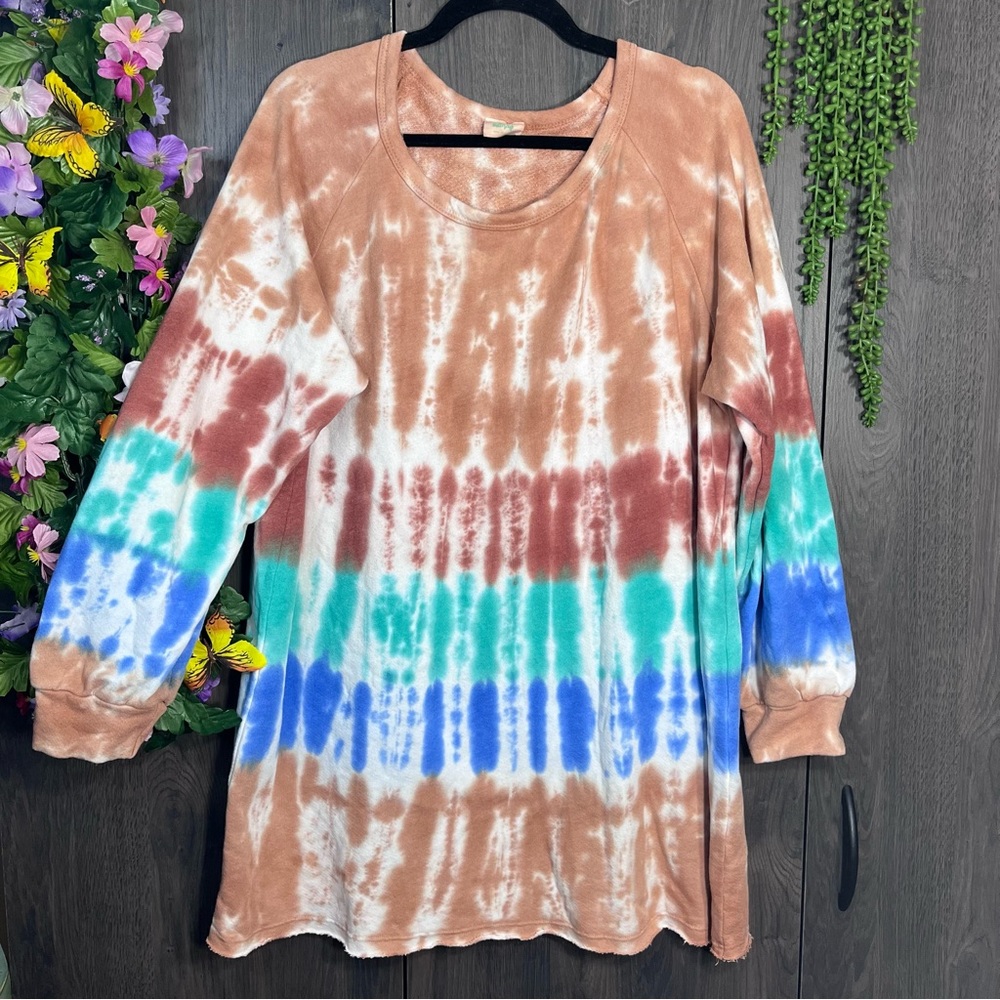 ||💙2/$40💙Blue Buttercup Tie Dye Printed Crew Neck Long Sleeve Sweater Size M